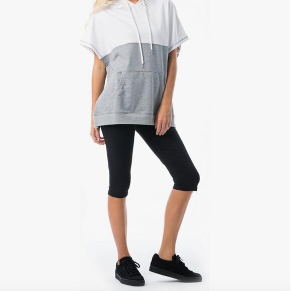 Vivilish Two Color Block Sleeveless Split Hem Cape Hoodie NWOT - Picture 4 of 9